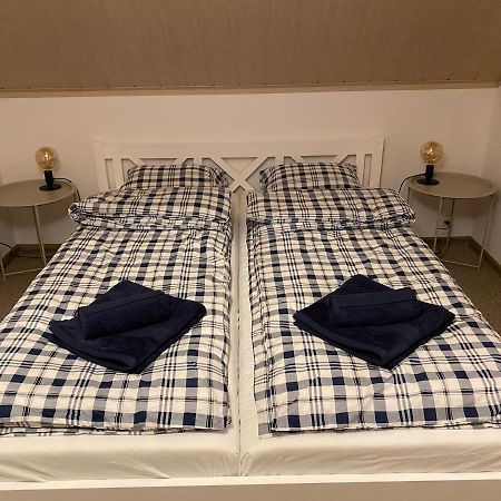 Rajska Cisza - Caloroczny Prywatny Domek W Lesie Nad Jeziorem - Sauna I Balia Кронг Екстериор снимка